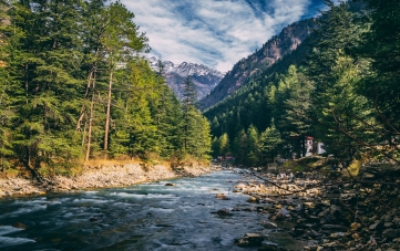 Deluxe Himachal Tour Package 9n 10d Fit
